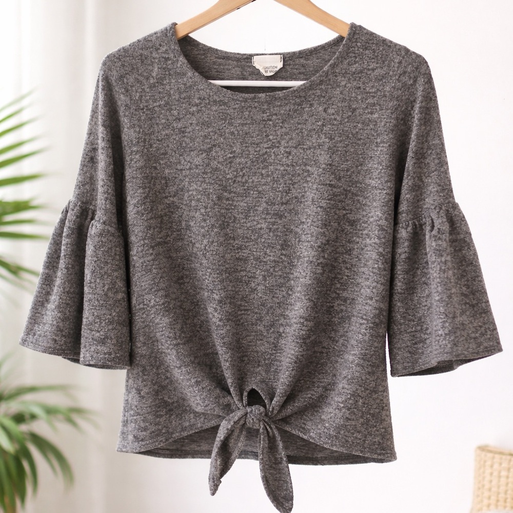 Caution to the Wind Gray Tie-Front Top Women’s Medium Office Work Bell Sleeves